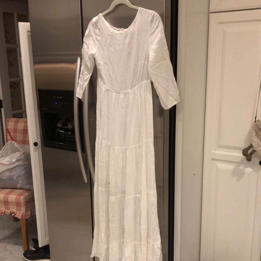Urban Outfitters White 3/4 sleeve lightweight dress
